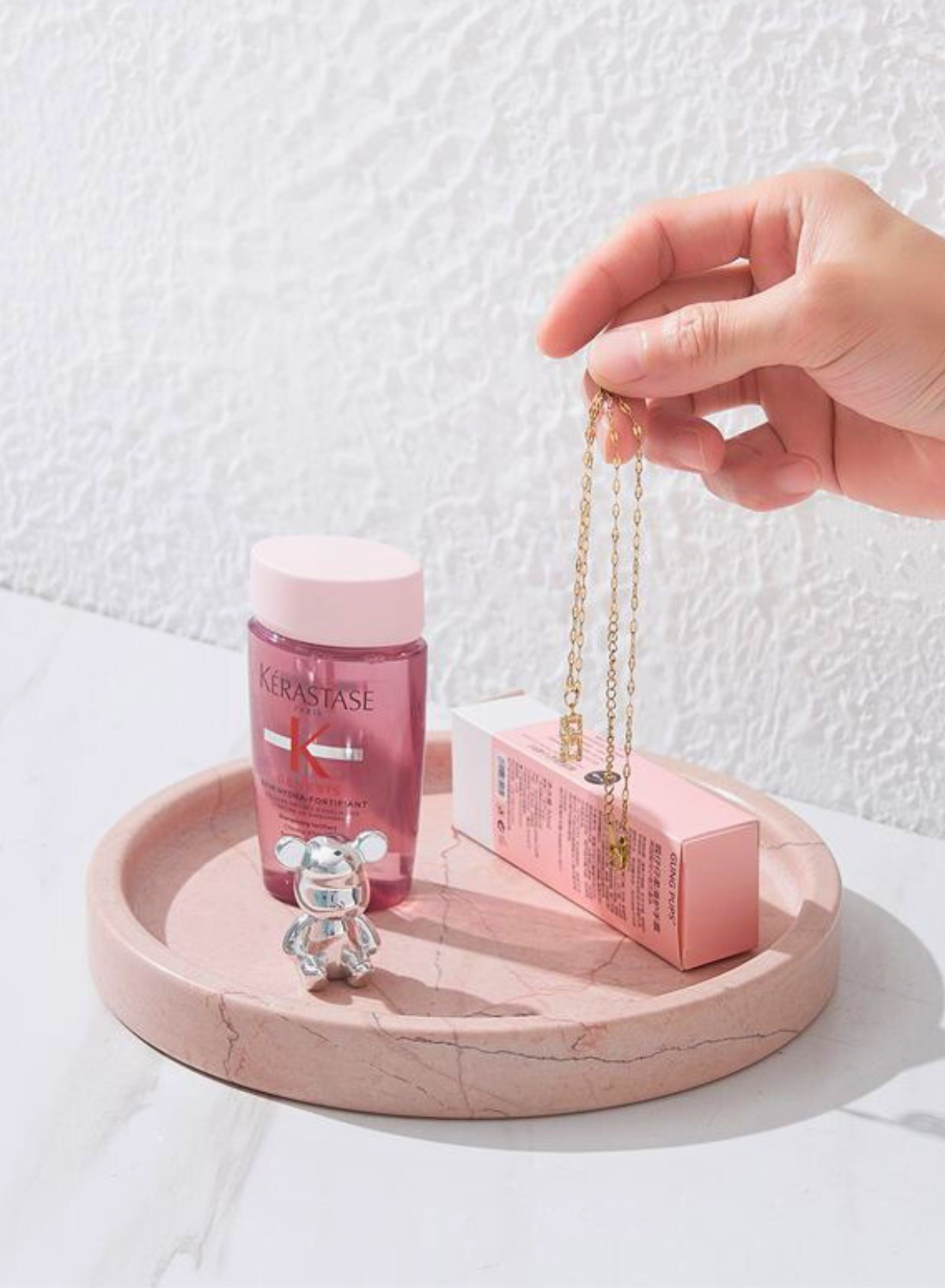1Chase Elegant Pink Natural Round Marble Tray – Luxury Serving Tray for Home Décor, Coffee Tables, & Organizing Essentials