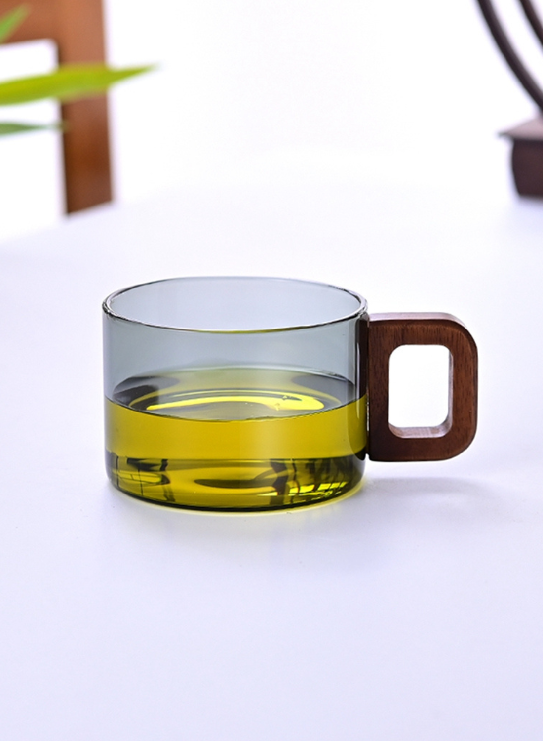 Borosilicate Glass Cups – Smoky Grey (Set of 4) | 200ml | Walnut Acacia Wooden Handle | Heat-Resistant & Elegant Glassware for Tea, Coffee & More