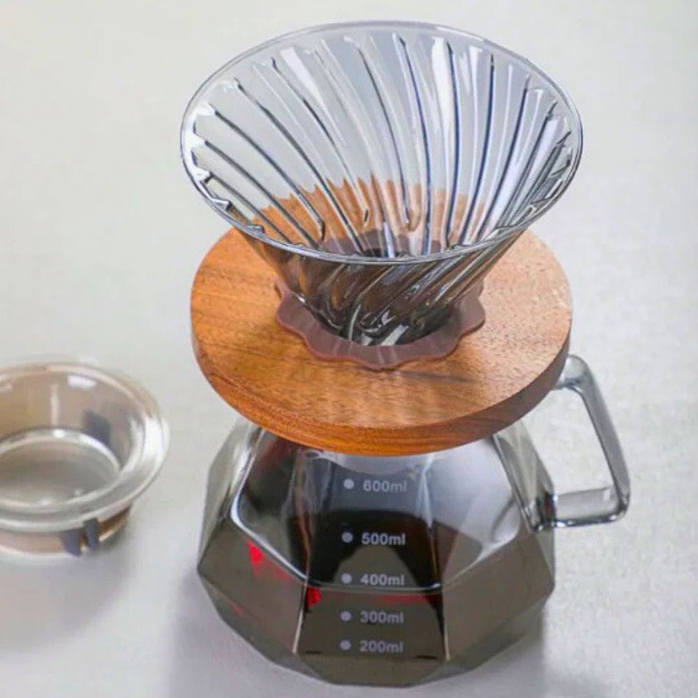 Smoky Grey Pour Over Coffee Maker, 600ML Borosilicate Glass Carafe with Walnut Handle and Glass Lid, Manual Drip for Home, Café, Restaurant and Camping