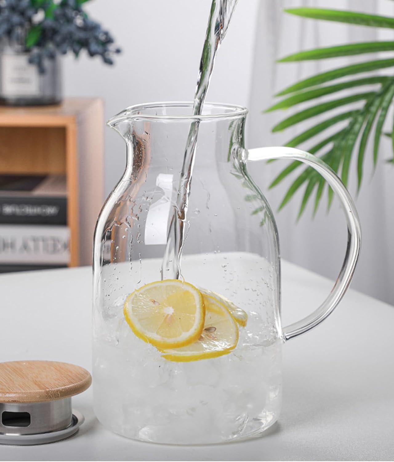 Borosilicate Glass Water Pitcher With Lid And Stainless Steel Strainer 1800 ML