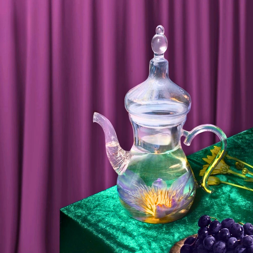 1Chase Arabic Style Glass Dalla Teapot 1000ml - Heat-Resistant Borosilicate, Transparent with Spout - Traditional Coffee & Tea Kettle for Ramadan, Arabic Coffee, Blooming & Loose Leaf Tea, Elegant Gift