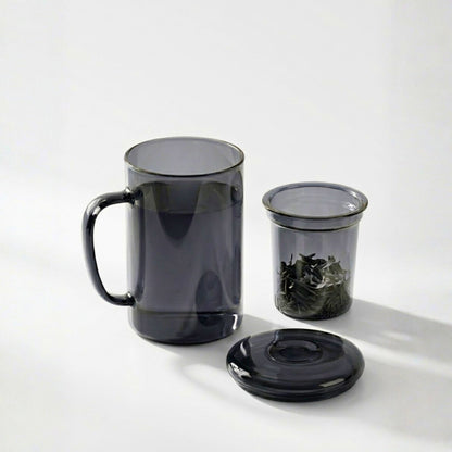 Smoky Grey Borosilicate Glass Mug with Handle and Infuser, 450ml, Heat-Resistant Tea and Coffee Mug with Lid, 1Pc