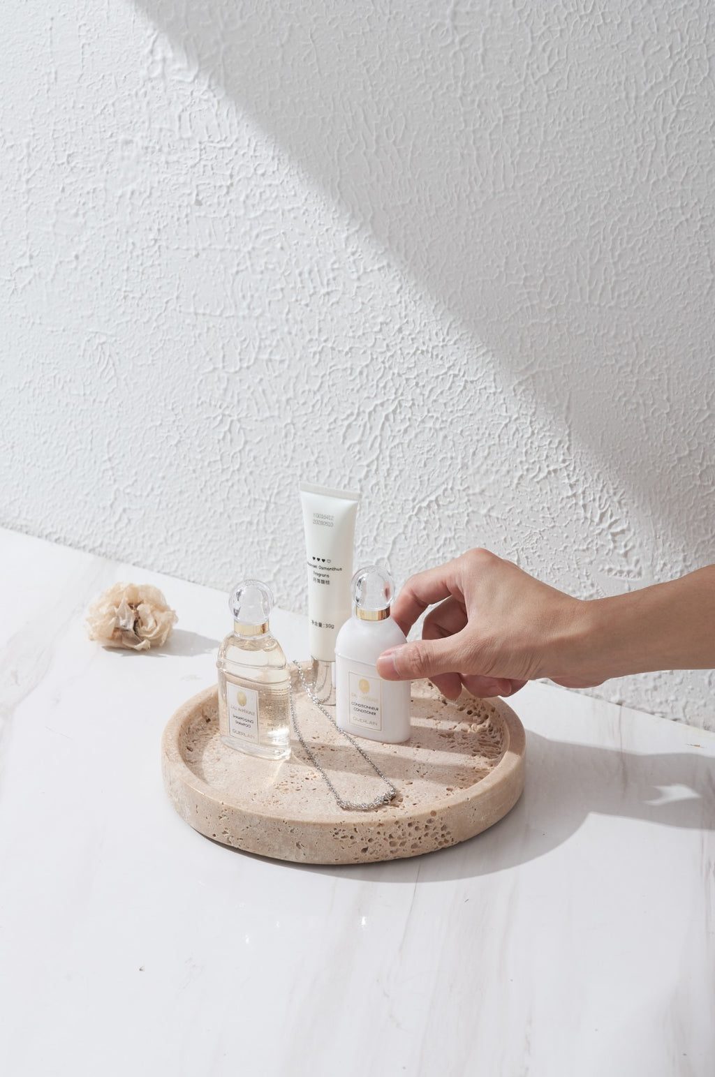 Natural Travertine Round Marble Tray – Beige, 25cm × 2.5cm