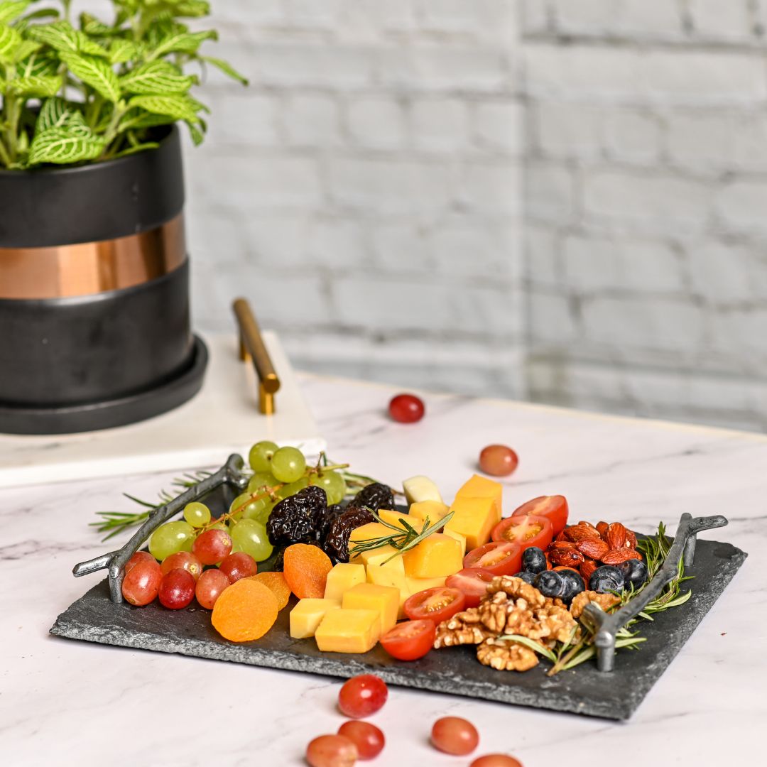 Natural Slate Serving Tray with Grey Arborization Handle – 30x20cm